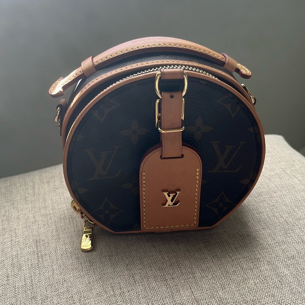 Louis Vuitton Mini Boite Chapeau in Monogram